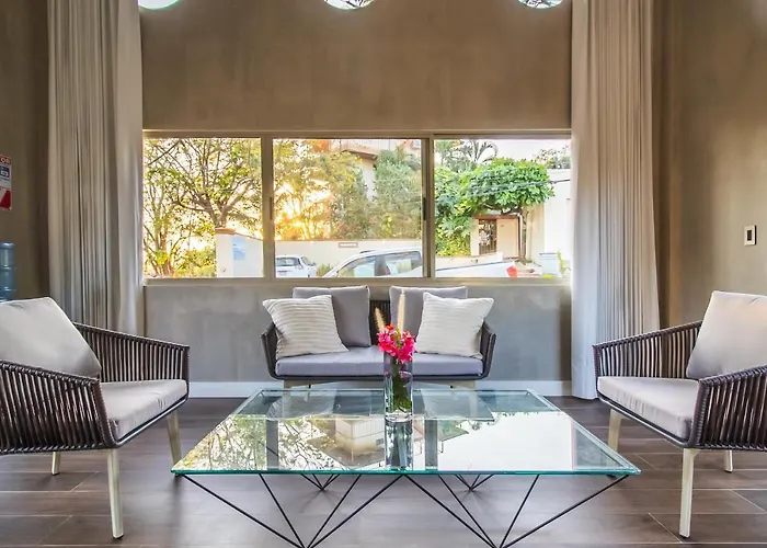 Mother Earth Luxury Boutique Hotel, Restaurant & (adults Only) Hotel Tamarindo