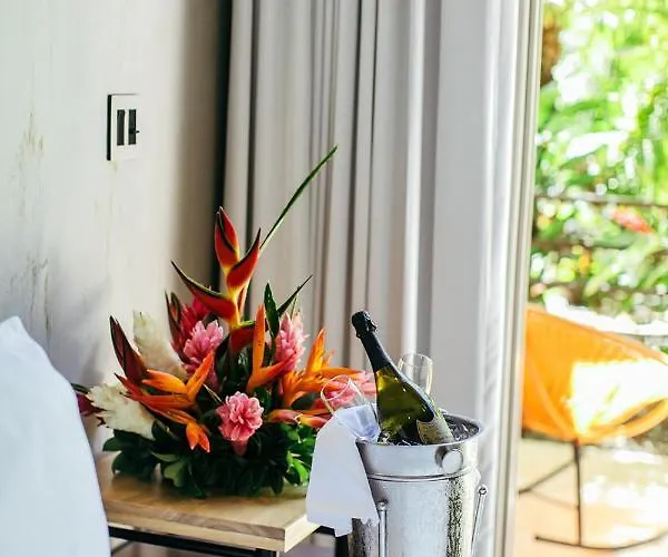 Mother Earth Luxury Boutique Hotel, Restaurant & (adults Only) *